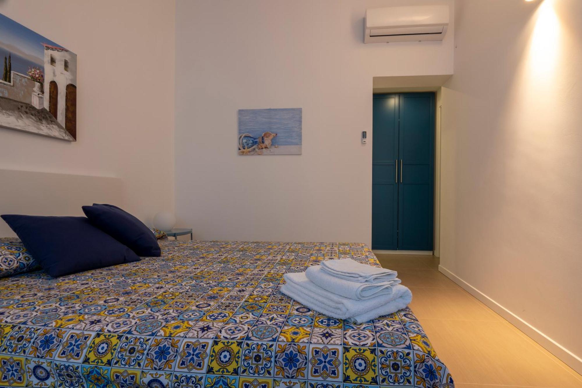 Appartamento Blu D'Eraclea Palermo Esterno foto